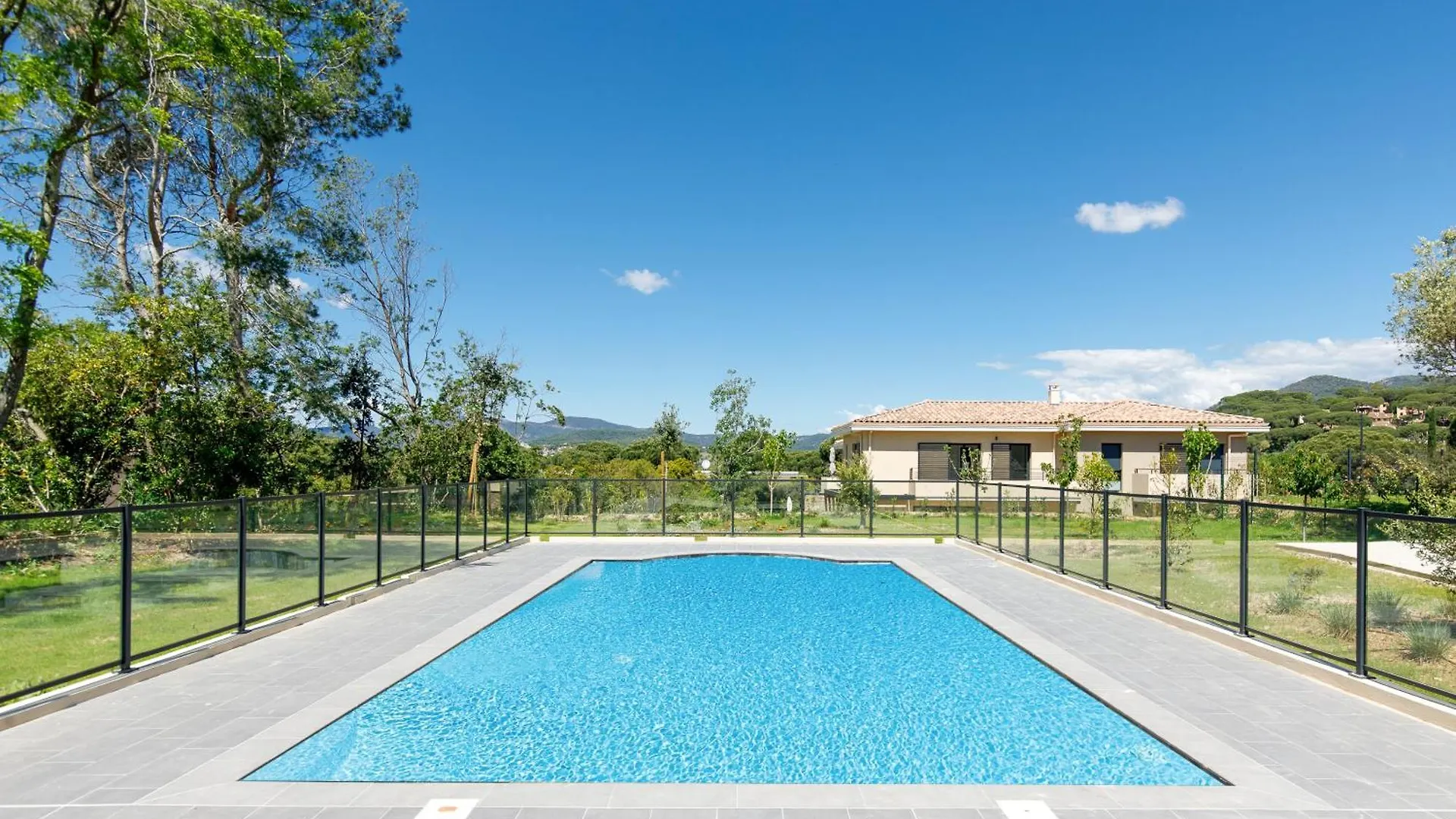 Le Clos D'Alice Yourhosthelper Appartement Sainte-Maxime Frankrijk